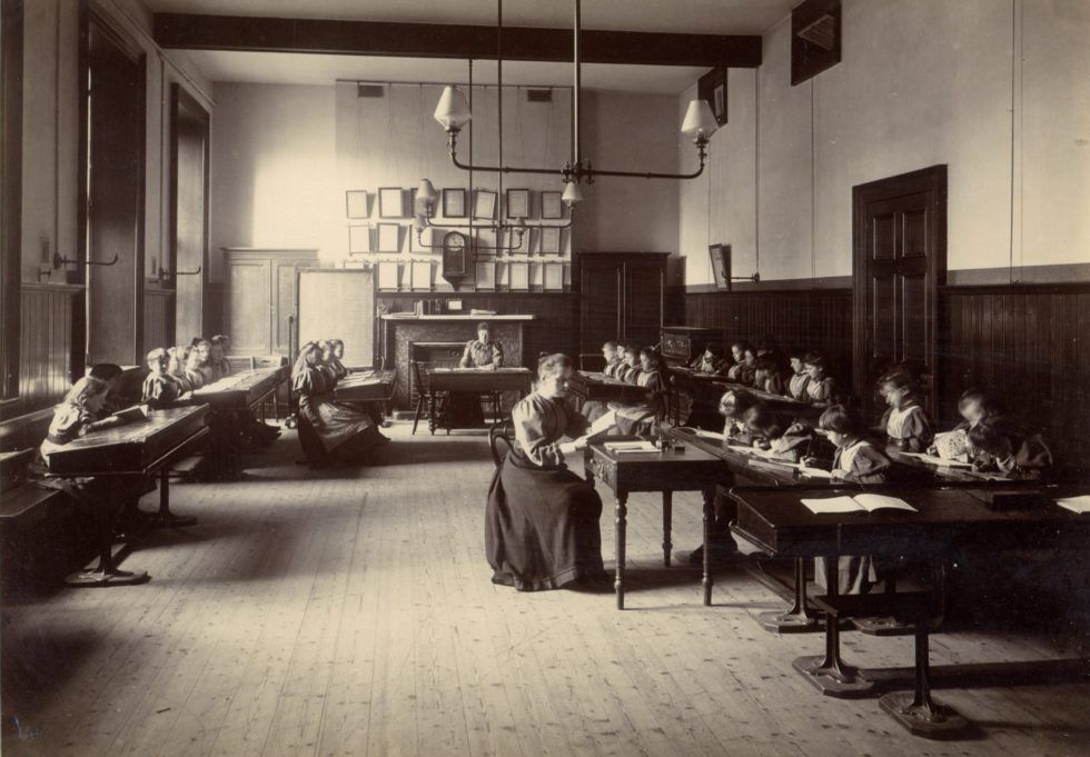 Masonic-Female-Orphan-School-Dublin-Class-Room-980x681.jpeg